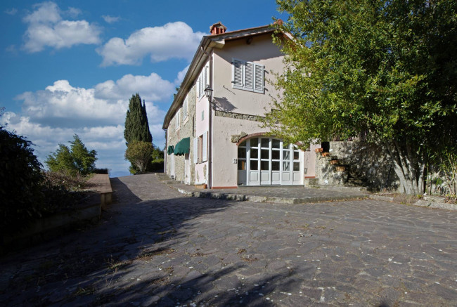 Cascina/Casale/Masseria in vendita a Reggello