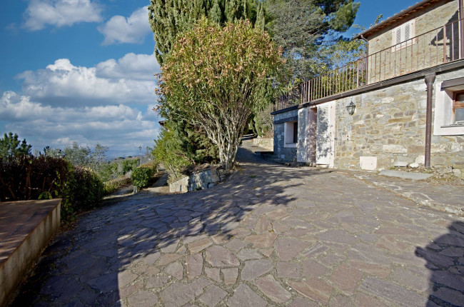 Cascina/Casale/Masseria in vendita a Reggello