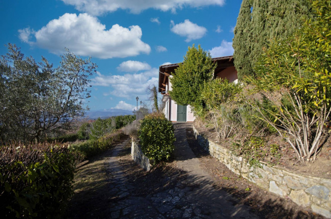 Cascina/Casale/Masseria in vendita a Reggello