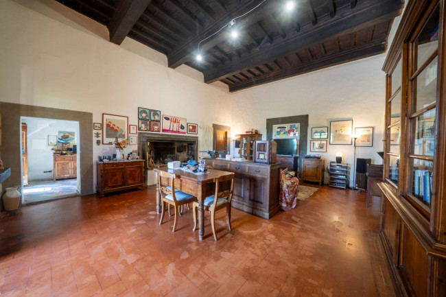 Casa colonica in vendita a Castelfranco Piandiscò