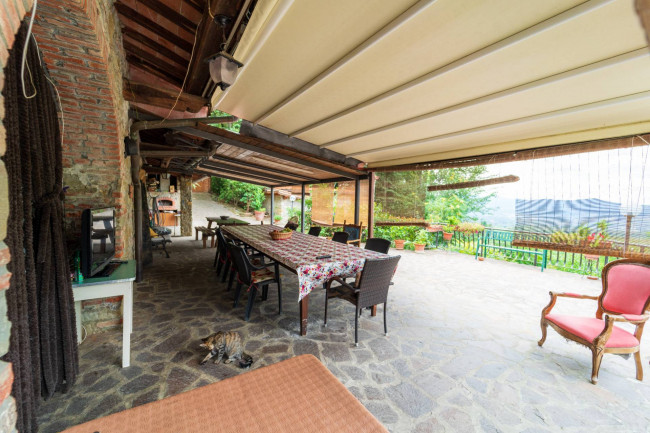 Casa colonica in vendita a Reggello