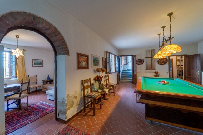 Casa colonica in vendita a Reggello