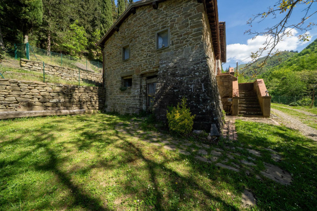 Villa in vendita a Reggello