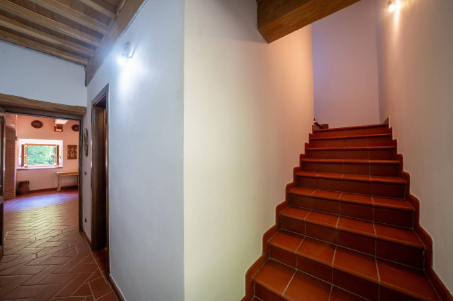 Casa semi indipendente in vendita a Reggello