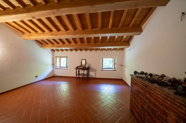 Casa semi indipendente in vendita a Reggello
