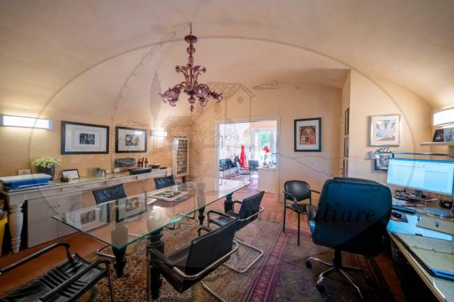 appartamento con ingresso indipendente in vendita a Reggello