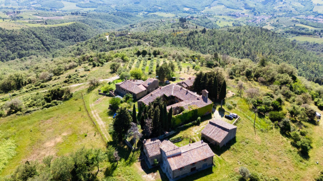 Cascina/Casale/Masseria in vendita a Greve in Chianti