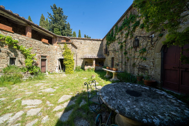 Cascina/Casale/Masseria in vendita a Greve in Chianti