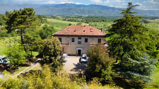 Cascina/Casale/Masseria in vendita a Terranuova Bracciolini