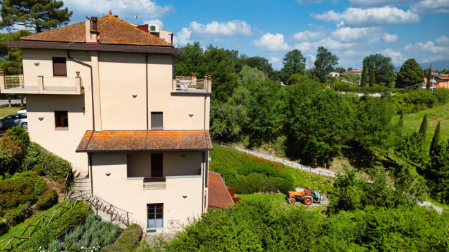 Cascina/Casale/Masseria in vendita a Terranuova Bracciolini