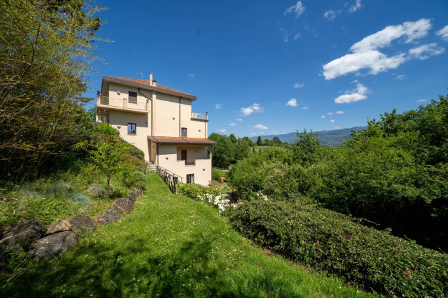 Cascina/Casale/Masseria in vendita a Terranuova Bracciolini