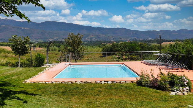 Cascina/Casale/Masseria in vendita a Terranuova Bracciolini