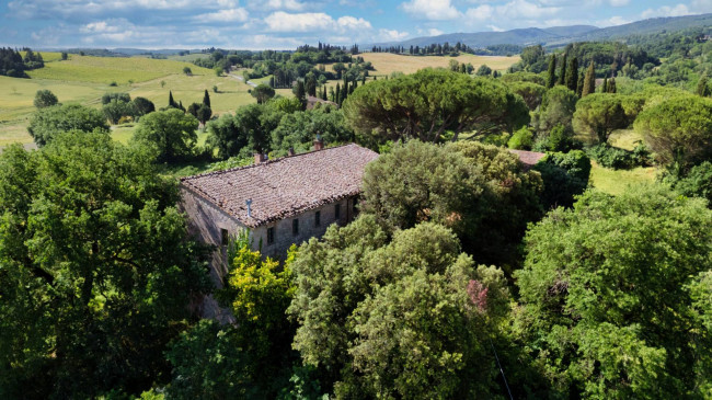 Cascina/Casale/Masseria in vendita a Cetona