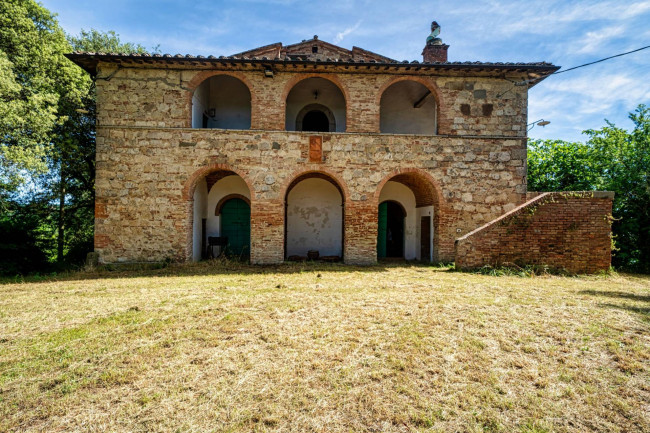 Cascina/Casale/Masseria in vendita a Cetona