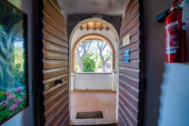 Cascina/Casale/Masseria in vendita a Cetona