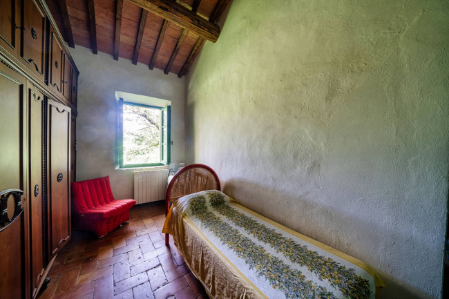 Cascina/Casale/Masseria in vendita a Cetona