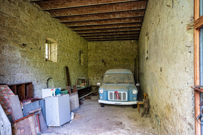 Cascina/Casale/Masseria in vendita a Cetona
