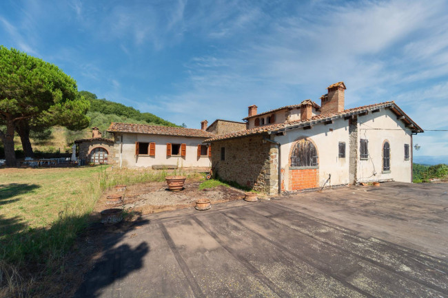 Casa colonica in vendita a Figline e Incisa Valdarno