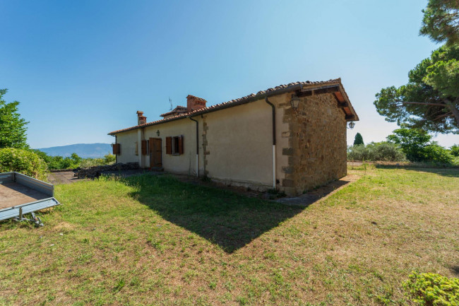 Casa colonica in vendita a Figline e Incisa Valdarno
