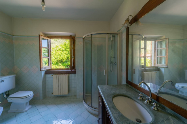 Casa colonica in vendita a Figline e Incisa Valdarno