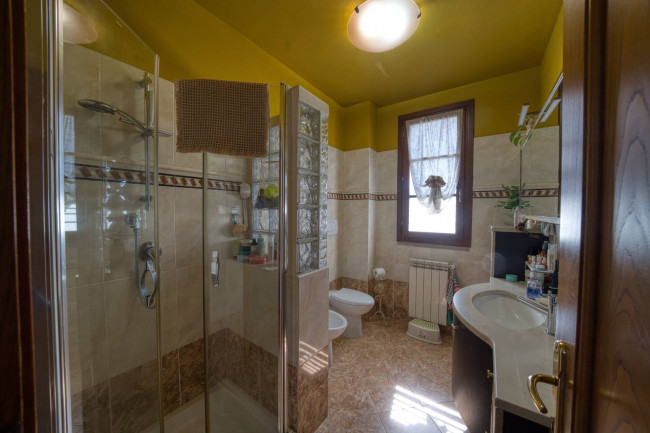 Casa semi indipendente in vendita a Reggello