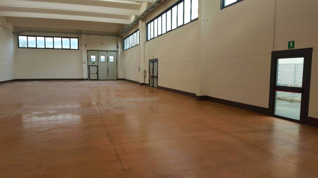 Capannone in vendita a Rignano sull'Arno