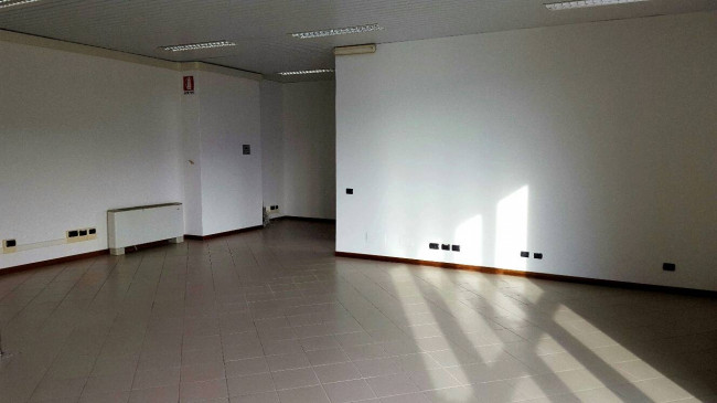 Capannone in vendita a Rignano sull'Arno