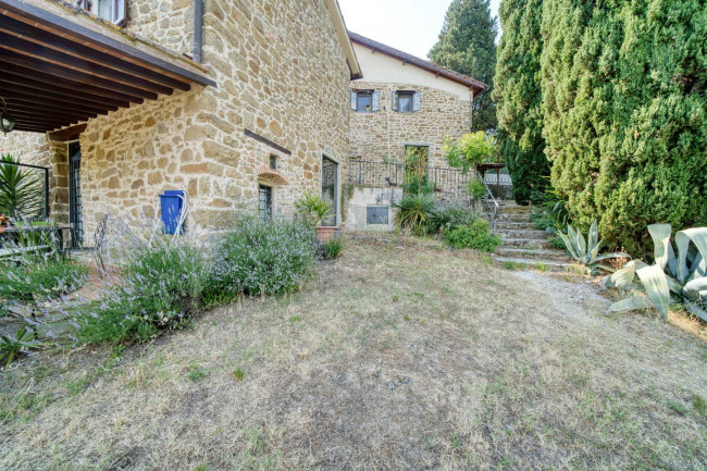 Casa colonica in vendita a Figline e Incisa Valdarno