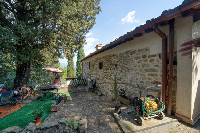 Casa colonica in vendita a Figline e Incisa Valdarno