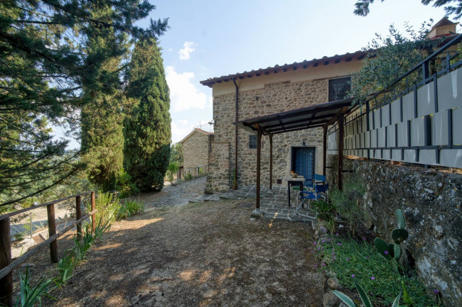Casa colonica in vendita a Figline e Incisa Valdarno