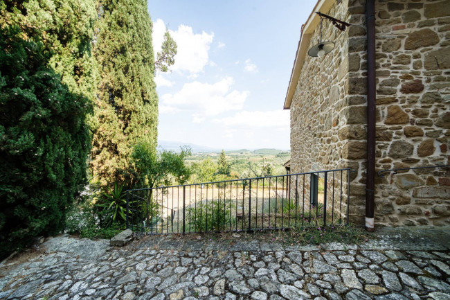 Casa colonica in vendita a Figline e Incisa Valdarno