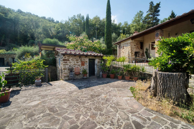 Casa colonica in vendita a Figline e Incisa Valdarno