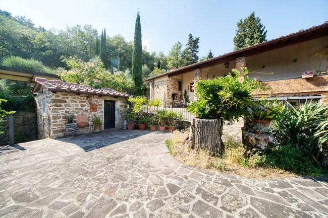 Casa colonica in vendita a Figline e Incisa Valdarno