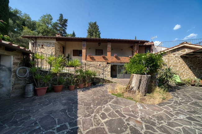 Casa colonica in vendita a Figline e Incisa Valdarno