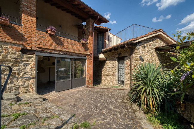 Casa colonica in vendita a Figline e Incisa Valdarno
