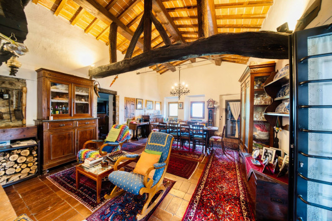 Casa colonica in vendita a Figline e Incisa Valdarno