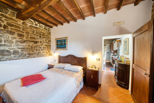 Casa colonica in vendita a Figline e Incisa Valdarno