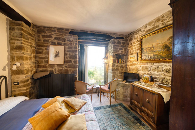 Casa colonica in vendita a Figline e Incisa Valdarno
