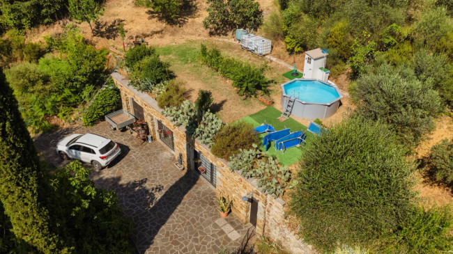 Casa colonica in vendita a Figline e Incisa Valdarno
