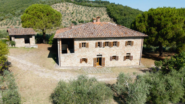 Casa colonica in vendita a Cavriglia