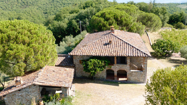 Casa colonica in vendita a Cavriglia