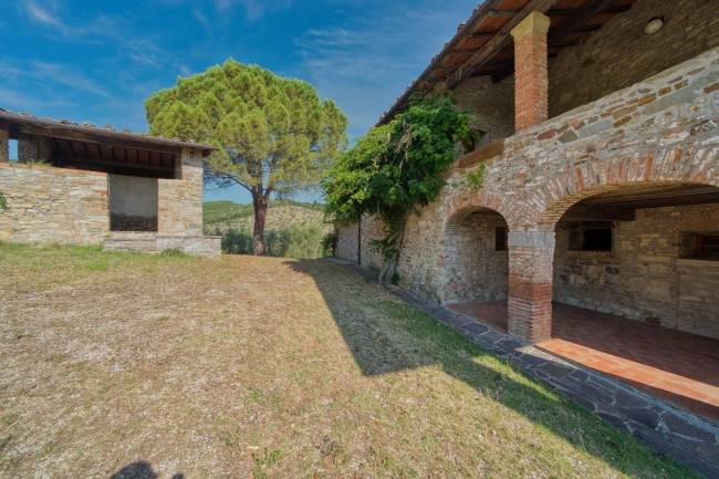 Casa colonica in vendita a Cavriglia