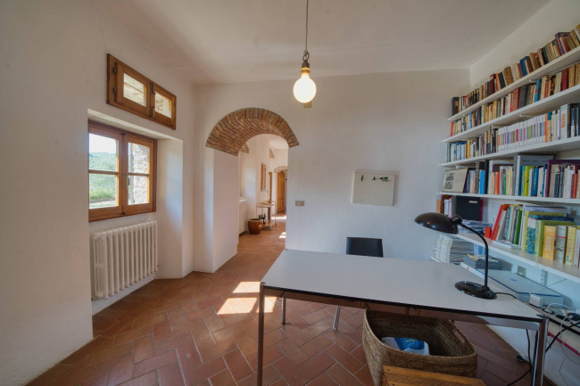 Casa colonica in vendita a Cavriglia