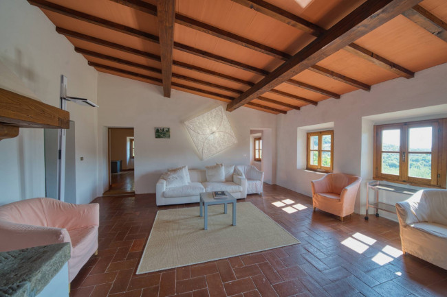 Casa colonica in vendita a Cavriglia