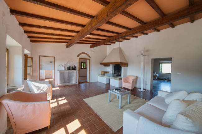 Casa colonica in vendita a Cavriglia