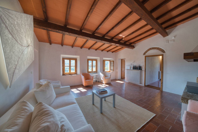 Casa colonica in vendita a Cavriglia