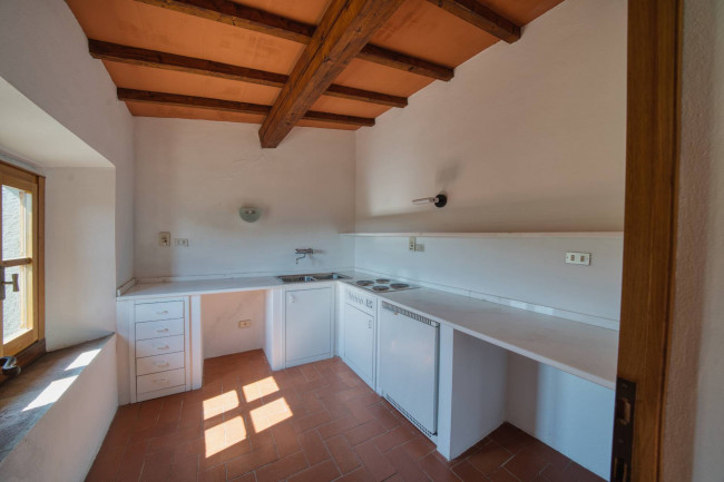 Casa colonica in vendita a Cavriglia