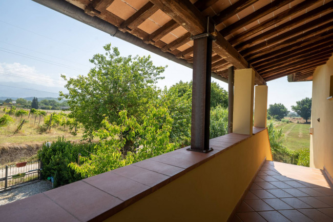 appartamento con ingresso indipendente in vendita a Reggello