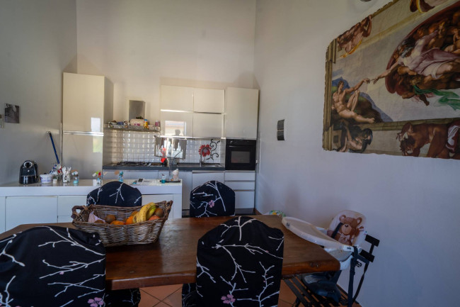 appartamento con ingresso indipendente in vendita a Reggello