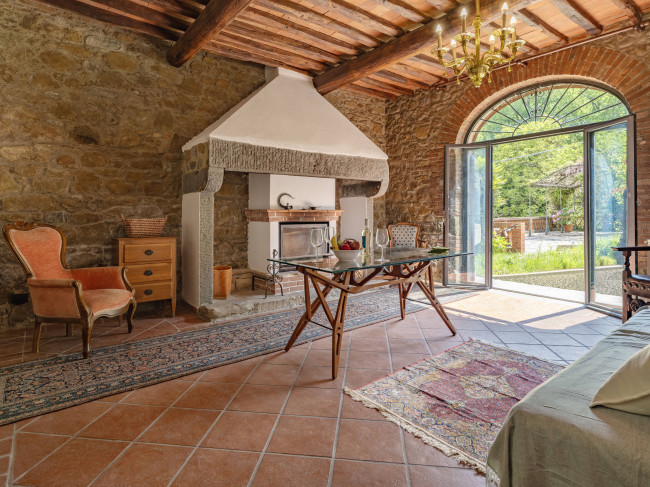 Casa colonica in vendita a Figline e Incisa Valdarno